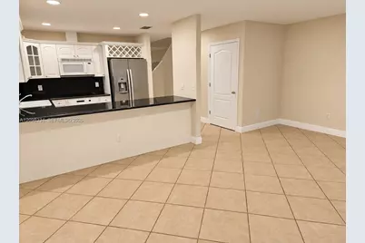 3280 Gifford Ln #3280, Miami, FL 33133 - Photo 9