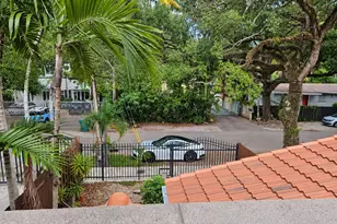 3280 Gifford Ln, Miami, FL 33133 - Photo 23