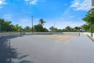 18671 Collins Ave, Sunny Isles Beach, FL 33160 - Photo 27