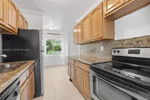 95 Edgewater Dr, Coral Gables, FL 33133 - Photo 3