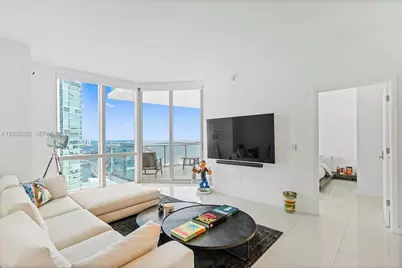 851 NE 1st Ave #3707, Miami, FL 33132 - Photo 9