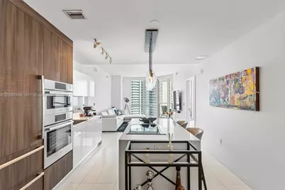 851 NE 1st Ave #3707, Miami, FL 33132 - Photo 3
