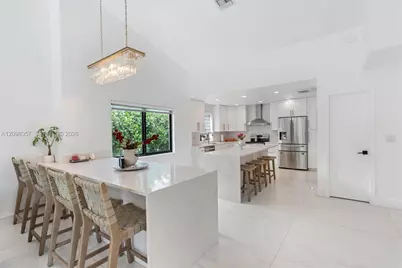 11020 NW 5th Ct, Coral Springs, FL 33071 - Photo 11
