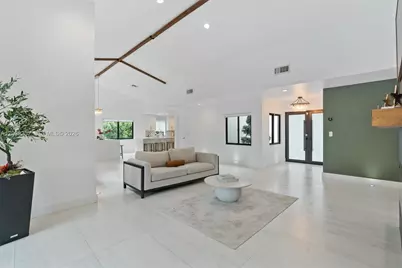 11020 NW 5th Ct, Coral Springs, FL 33071 - Photo 7