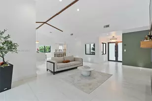 11020 NW 5th Ct, Coral Springs, FL 33071 - Photo 7