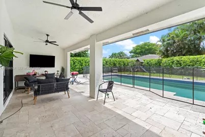 11020 NW 5th Ct, Coral Springs, FL 33071 - Photo 23