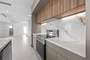 6165 SW 64th St, South Miami, FL 33143 - Photo 15