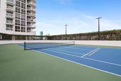 6365 Collins Ave #3909, Miami Beach, FL 33141 - Photo 3