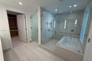 2411 Laguna Cir, North Miami, FL 33181 - Photo 9