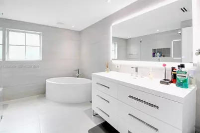 1110 Wallace St, Coral Gables, FL 33134 - Photo 21