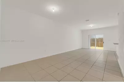 2683 SE 12th St, Homestead, FL 33035 - Photo 7