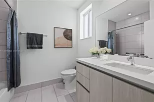 2461 NE 135th St, North Miami, FL 33181 - Photo 17