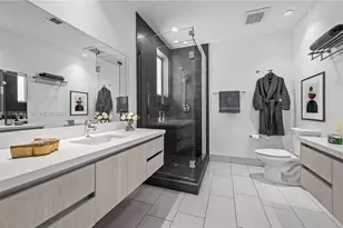2461 NE 135th St, North Miami, FL 33181 - Photo 9