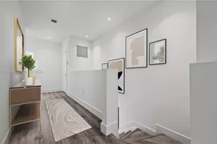 2461 NE 135th St, North Miami, FL 33181 - Photo 13
