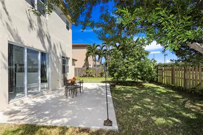 2001 NE 40th Rd #., Homestead, FL 33033 - Photo 23