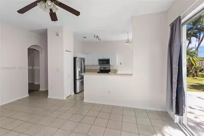 2001 NE 40th Rd #., Homestead, FL 33033 - Photo 7
