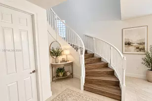 8870 NW 99th Ave, Doral, FL 33178 - Photo 5