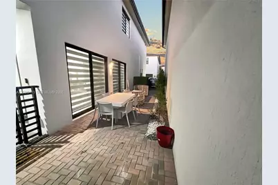 4386 NW 80th Ct #., Doral, FL 33166 - Photo 11