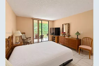 [Address not provided], Hialeah, FL 33015 - Photo 9