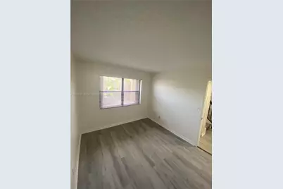 12286 NW 13th Ct, Pembroke Pines, FL 33026 - Photo 19