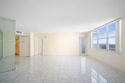 2750 NE 183rd St #PH06, Aventura, FL 33160 - Photo 1