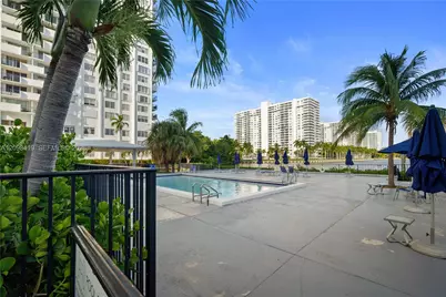 2750 NE 183rd St #PH06, Aventura, FL 33160 - Photo 29