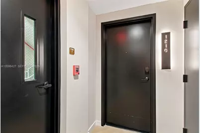 697 N Miami Ave #1210, Miami, FL 33136 - Photo 3