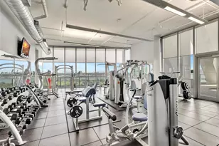 888 Biscayne Blvd, Miami, FL 33132 - Photo 15