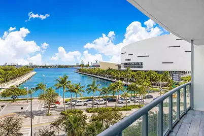 888 Biscayne Blvd #411, Miami, FL 33132 - Photo 1