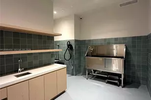 2411 Laguna Cir, North Miami, FL 33181 - Photo 35