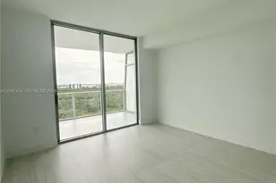 2411 Laguna Cir, North Miami, FL 33181 - Photo 13