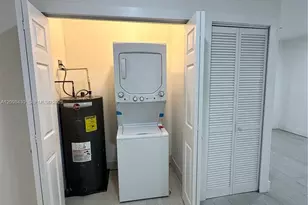 380 W 32nd St, Hialeah, FL 33012 - Photo 21