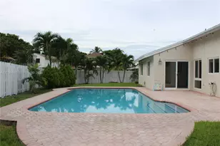 681 Pine Ridge Terrace, Davie, FL 33325 - Photo 9
