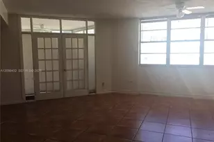 999 Brickell Bay Dr, Miami, FL 33131 - Photo 11