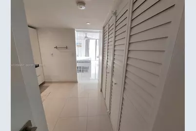 3375 N Country Club Dr #103, Aventura, FL 33180 - Photo 23