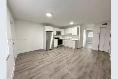3616 NE 11th Ave #6, Oakland Park, FL 33334 - Photo 1