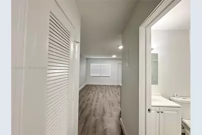 3616 NE 11th Ave #6, Oakland Park, FL 33334 - Photo 5