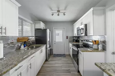 1101 E River Dr, Margate, FL 33063 - Photo 15