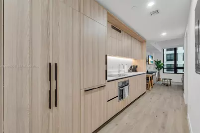 225 N Miami Ave #2208, Miami, FL 33128 - Photo 7