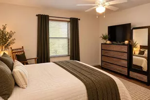 211 NE 35th St, Oakland Park, FL 33334 - Photo 19