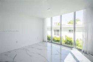 8425 Crespi Blvd, Miami Beach, FL 33141 - Photo 11