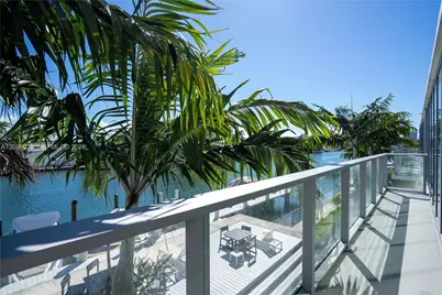 8425 Crespi Blvd #TH2, Miami Beach, FL 33141 - Photo 13