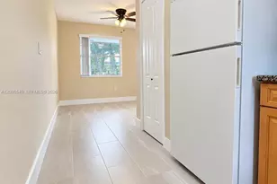 111 SE 4th Ave, Hallandale Beach, FL 33009 - Photo 17