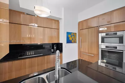 50 S Pointe Dr #704, Miami Beach, FL 33139 - Photo 7