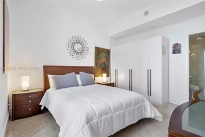 50 S Pointe Dr #704, Miami Beach, FL 33139 - Photo 9