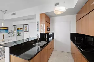 50 South Pointe Dr, Miami Beach, FL 33139 - Photo 5