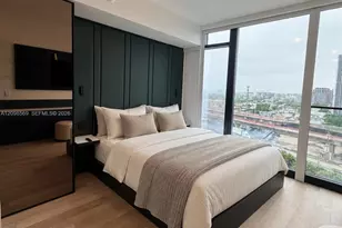 20 NE 11th St, Miami, FL 33132 - Photo 3