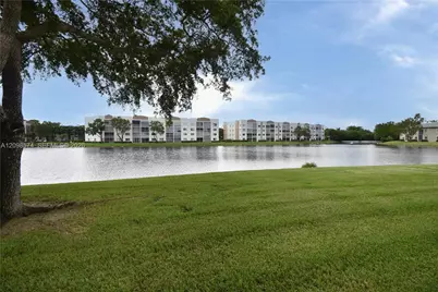 7807 Granville Dr #104, Tamarac, FL 33321 - Photo 15