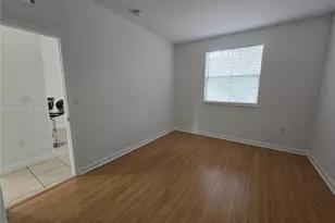 1661 SE 29th Ct, Homestead, FL 33035 - Photo 15