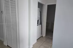 1661 SE 29th Ct, Homestead, FL 33035 - Photo 5